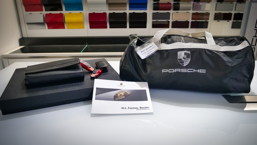 Porsche 911 991 Turbo S GB Edition special (1)